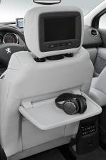 Peugeot 5008 2009 года